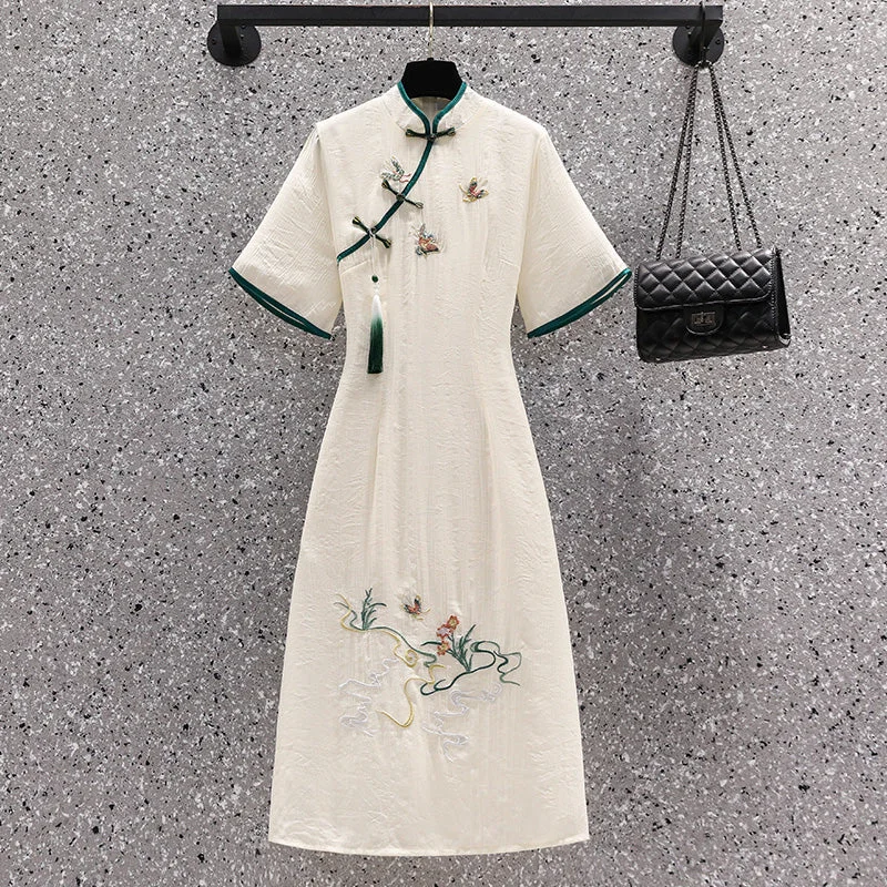 Plus size white green butterfly embroidered tassel cheongsam dress Plus Size Embellished