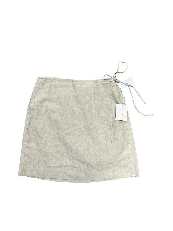 Skirt Mini & Short By Lc Lauren Conrad In Beige, Size: M Plaid Skater Skirt